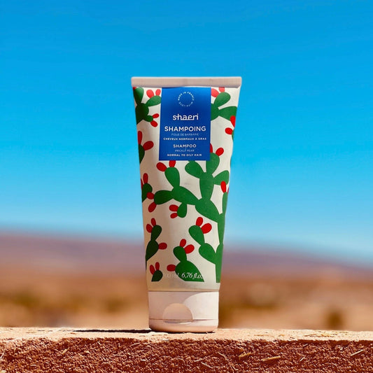 Conçu spécialement pour les cheveux à tendance grasse