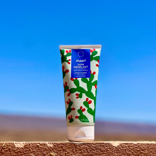 Adapté à tous les types de cheveux, il est idéal pour un usage fréquent.