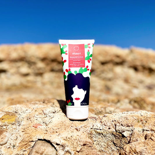 Nourishing shampoo with prickly pear seed oil