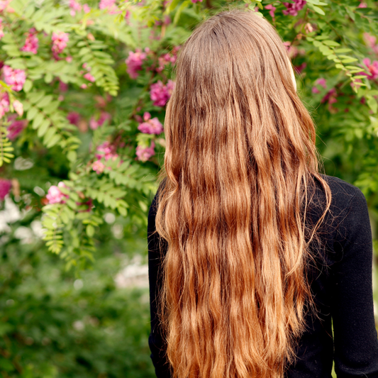 Pourquoi perd-on plus ses cheveux au printemps ?